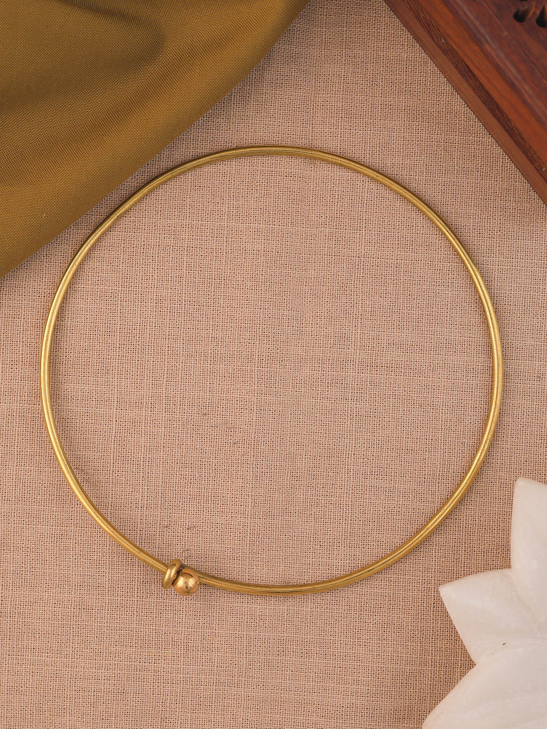 Elegant Handmade Gold-Plated Hasli Necklace