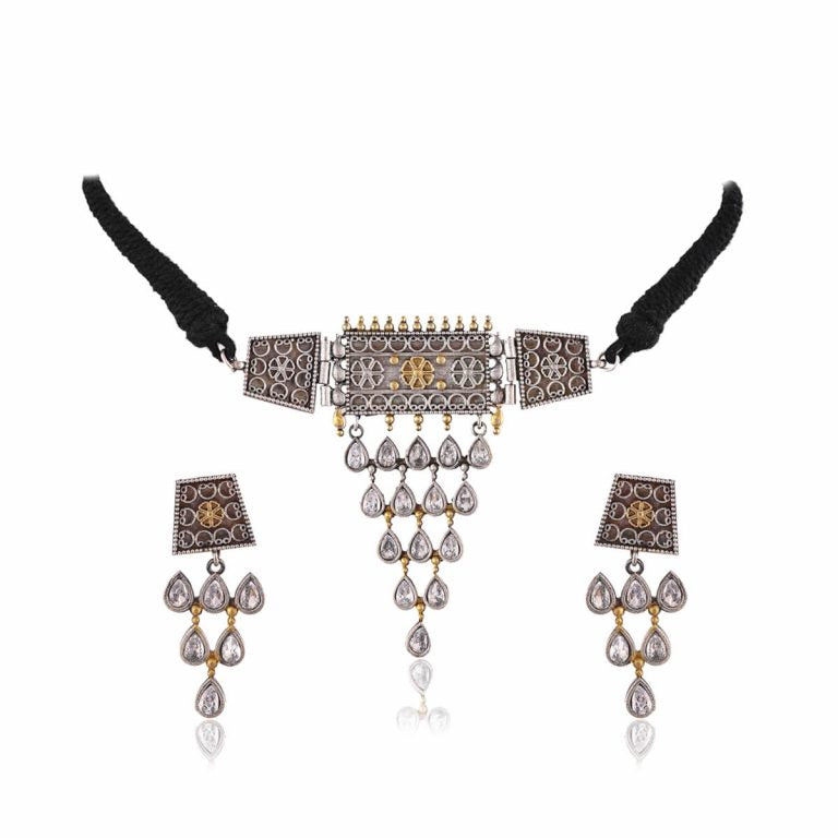 dual-tone-classic-thread-necklace-white-viraasi