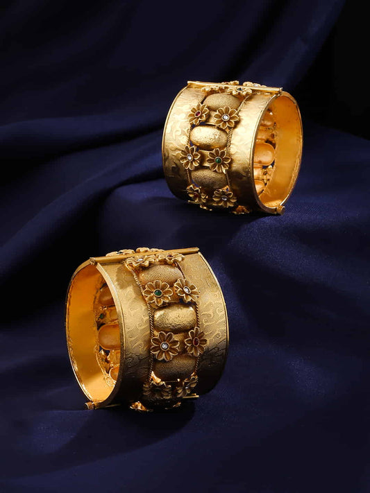 Antique Gold Plated Flower Shape Bangle Set For Women