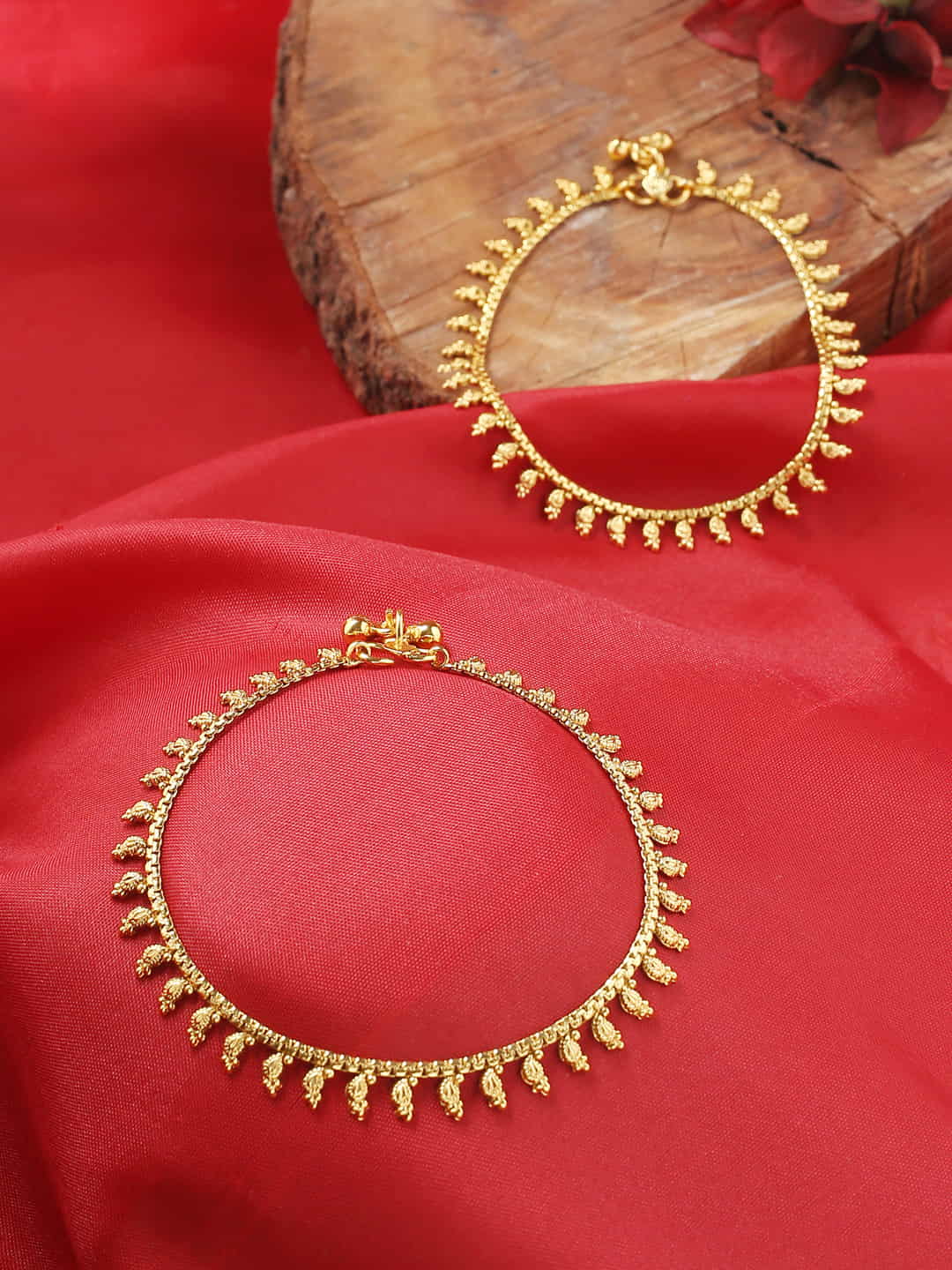 gold-plated-handmade-traditional-anklet-viraasi