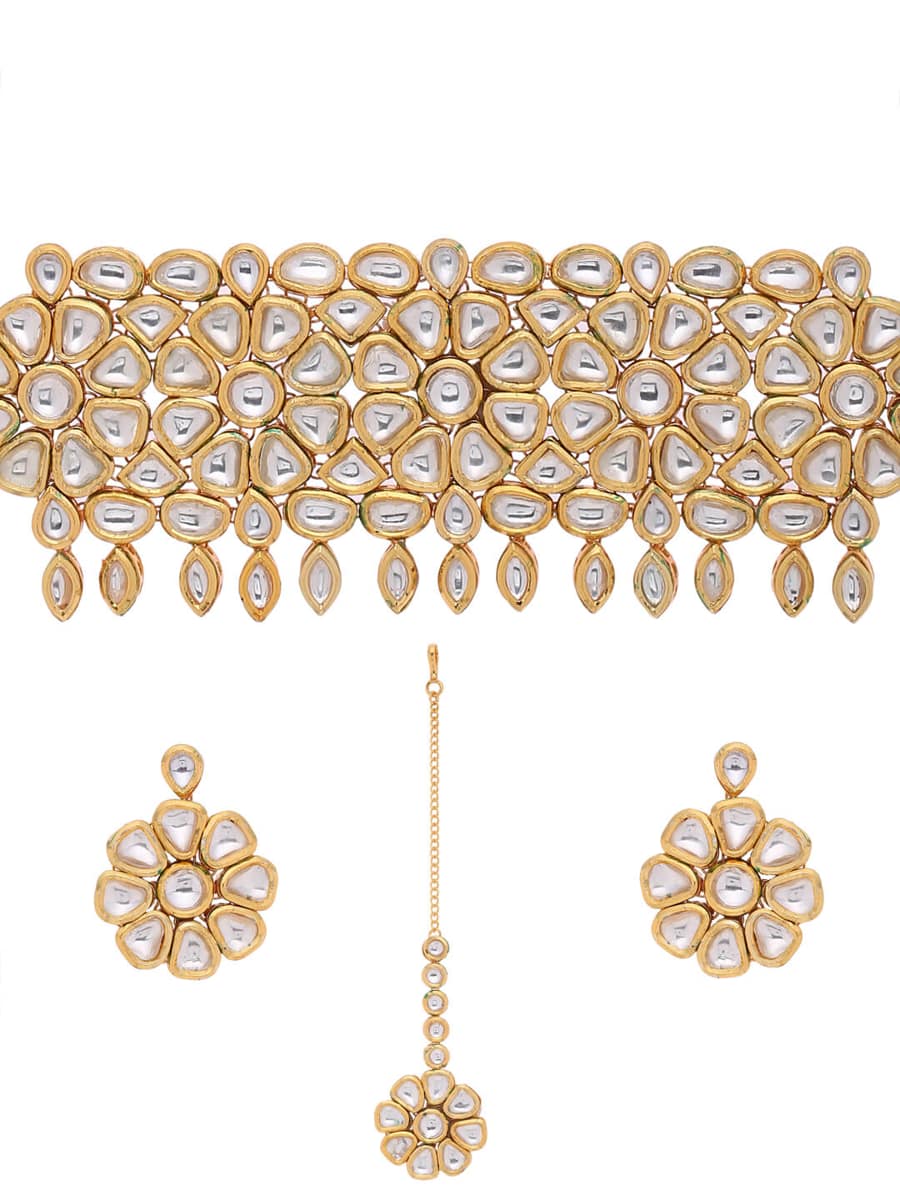 stylish-kundan-choker-necklace-set-with-maang-tikka-viraasi