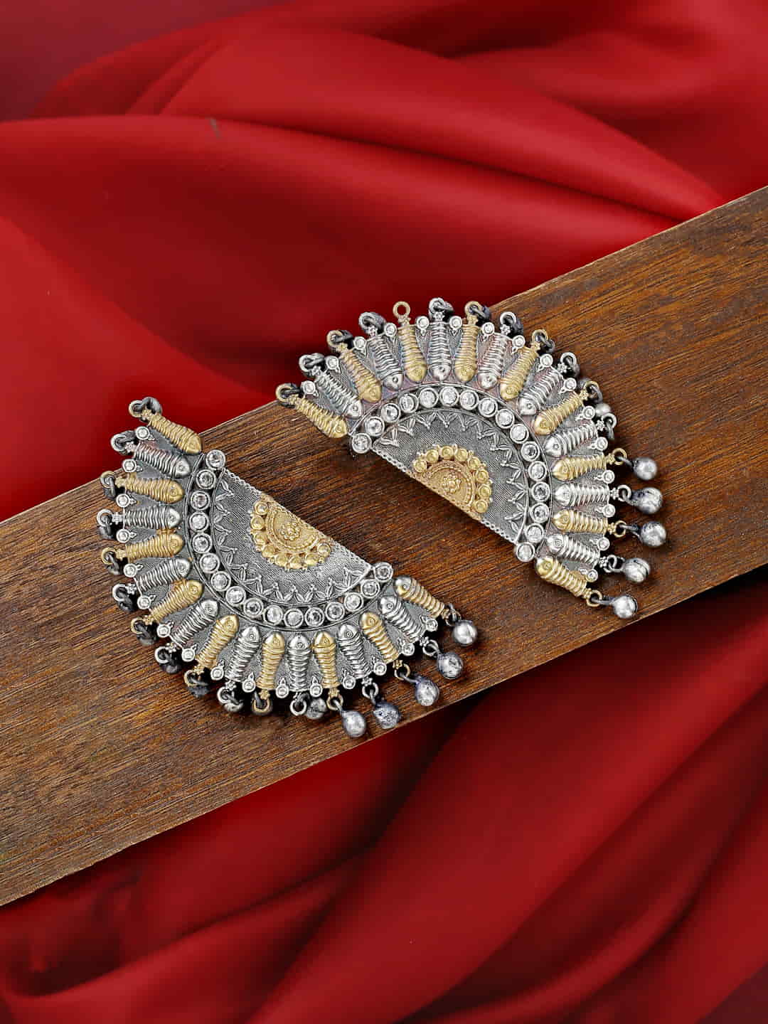 dual-tone-chandbali-earrings-with-white-stone-viraasi