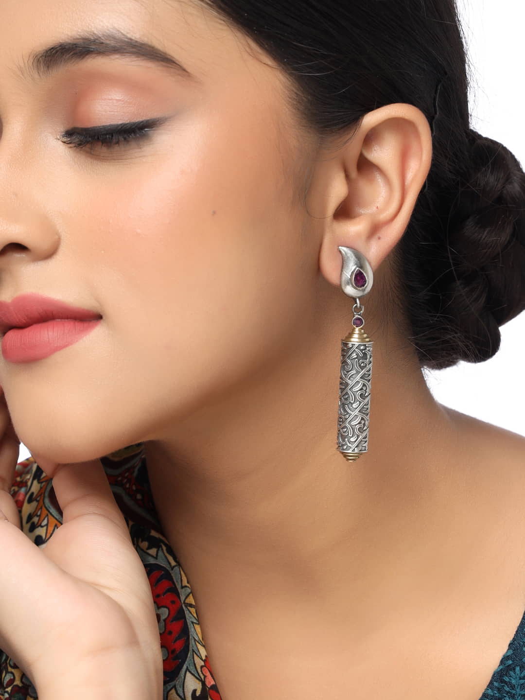 dual-tone-leaf-shape-dangle-earrings-with-pink-stone-viraasi