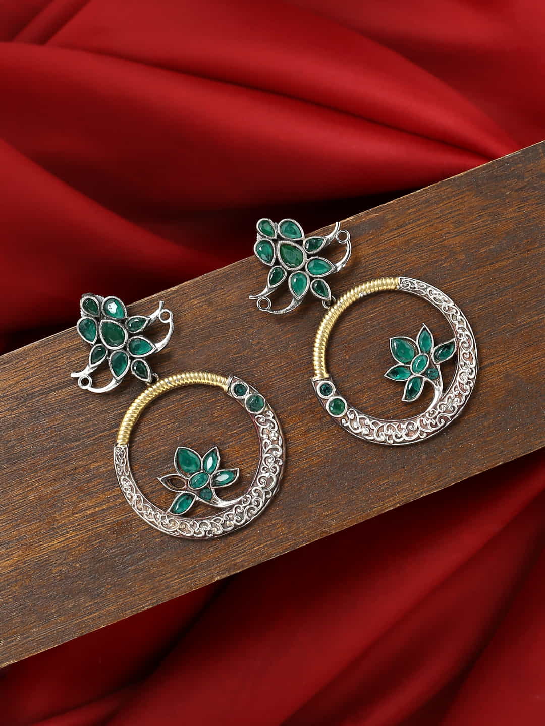 dual-tone-round-shape-dangle-earrings-with-green-stone-viraasi