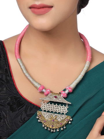 beautiful-handmade-thread-necklace-with-pink-stone-viraasi