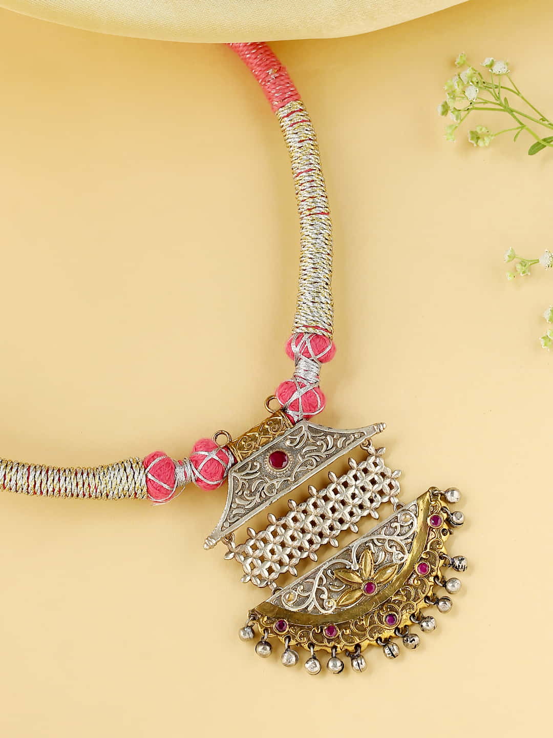 beautiful-handmade-thread-necklace-with-pink-stone-viraasi