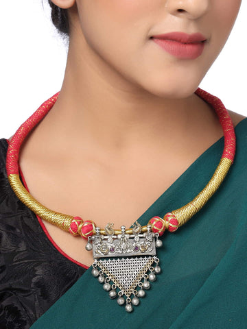 peacock-shape-dual-tone-thread-necklace-for-women-viraasi