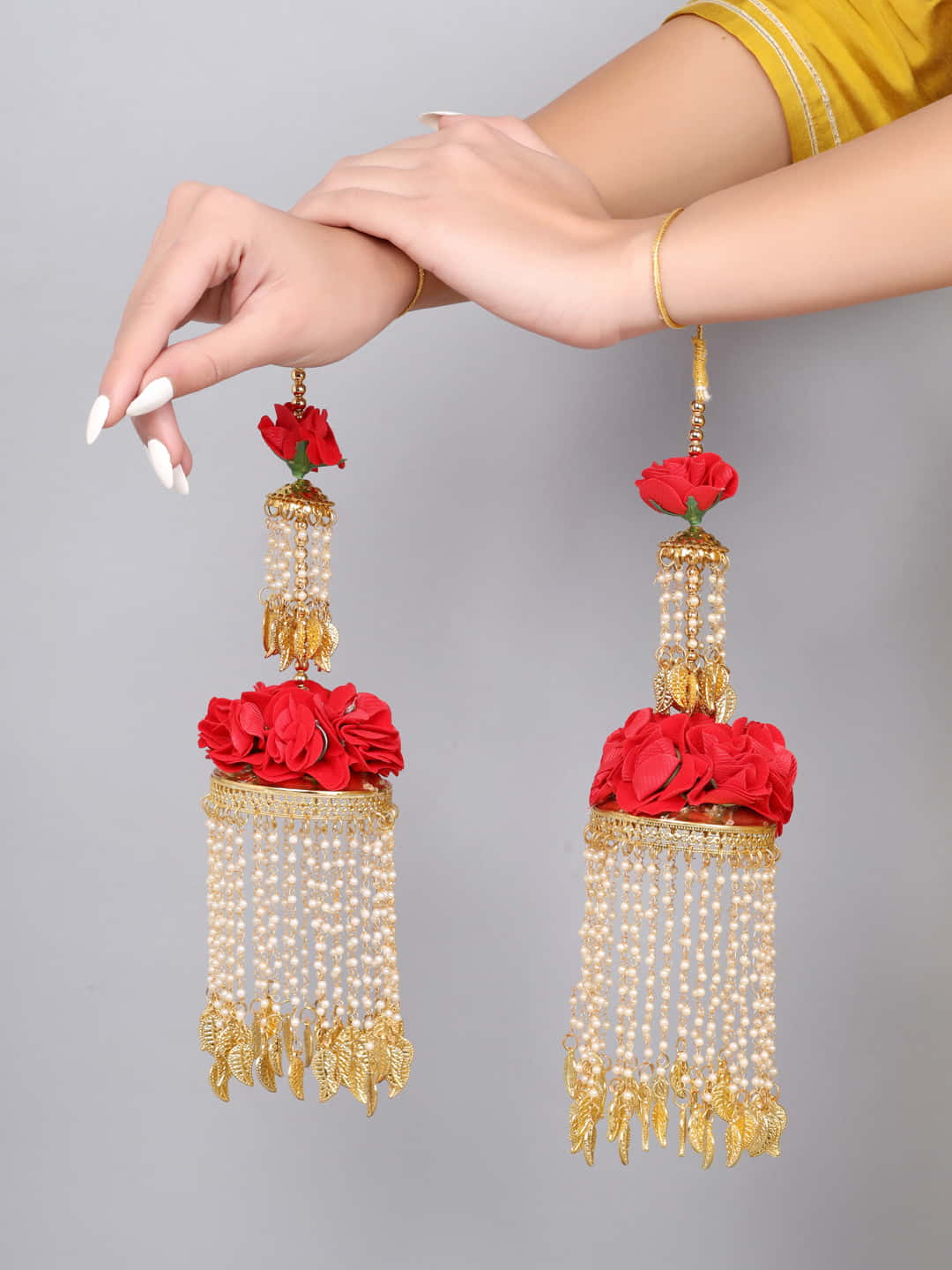 gold-plated-leaf-shape-bridal-kaleera-with-roses-viraasi