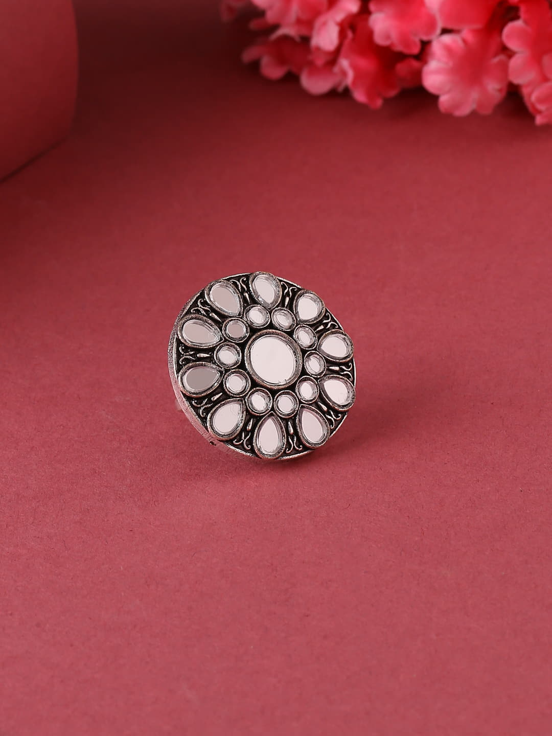 antique-oxidised-floral-shape-mirror-ring-viraasi