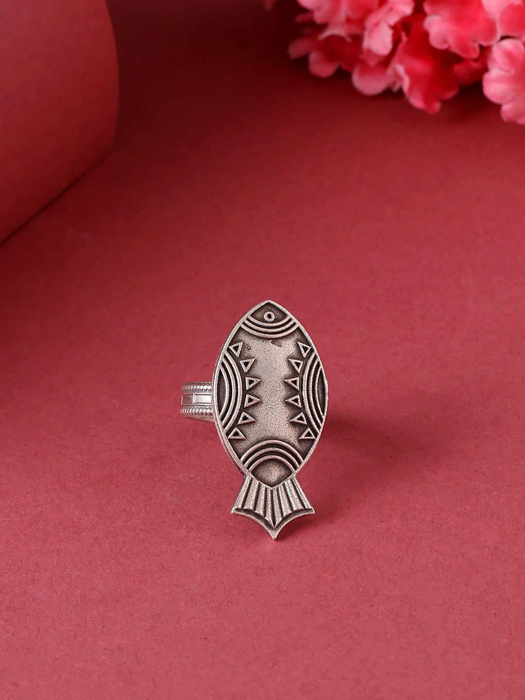 fish-shape-antique-oxidised-ring-adjustable-viraasi