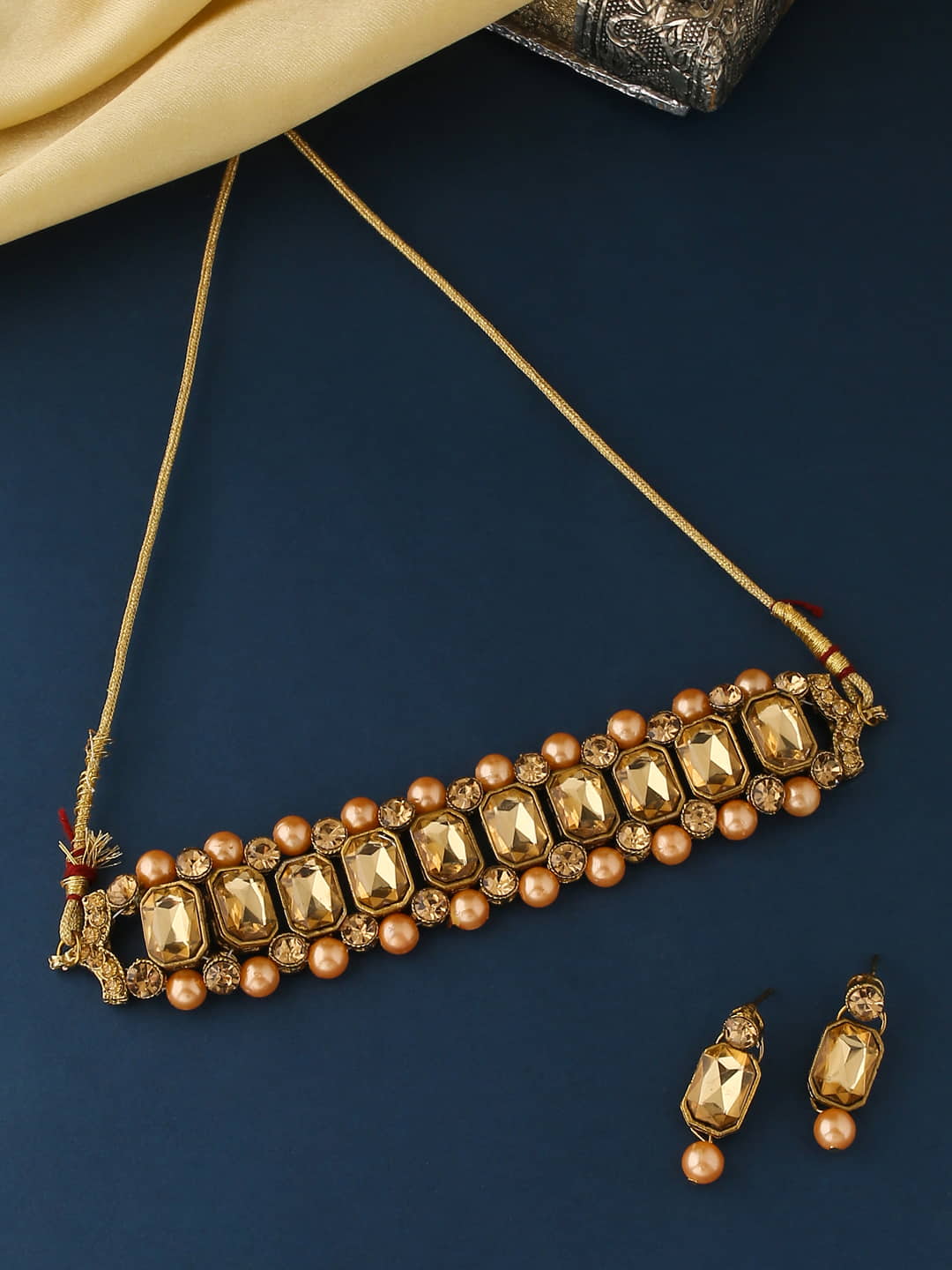 gold-plated-indian-traditional-kundan-necklace-set-viraasi