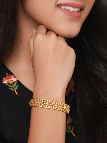 gold-plated-floral-shape-stone-studded-bangles-viraasi