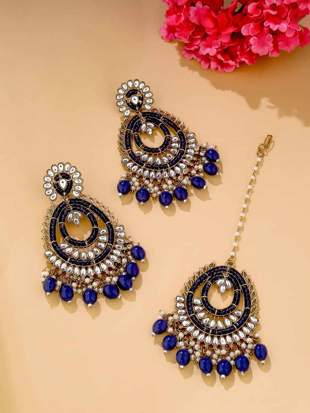 gold-plated-kundan-maang-tikka-earrings-set-viraasi