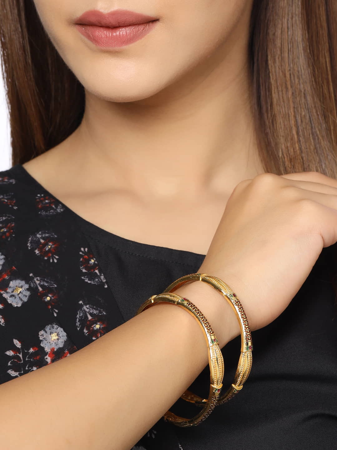 gold-plated-traditional-bangle-set-of-2-viraasi